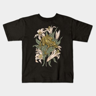 Cottagecore Aesthetic Frog On Flowers Kids T-Shirt